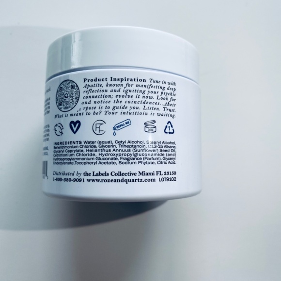 Hair Mask WEIGHTLESS BODY + REPAIRS + PROTECTS COLOR ROZE + QUARTZ Muse - Picture 2 of 4